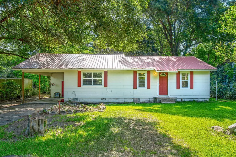 1135 N 14th, Laurel, MS 39440