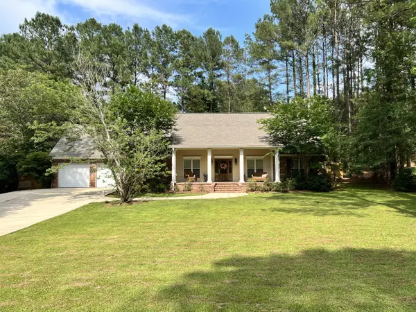 129 Steep HOLW, Hattiesburg, MS 39402