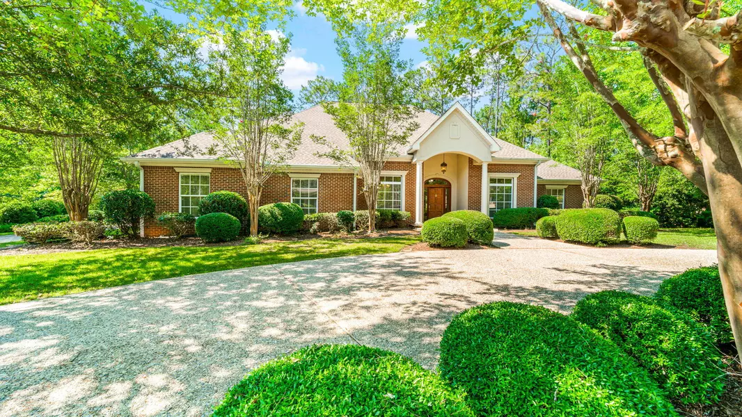 109 St. Anne's Dr., Hattiesburg, MS 39401