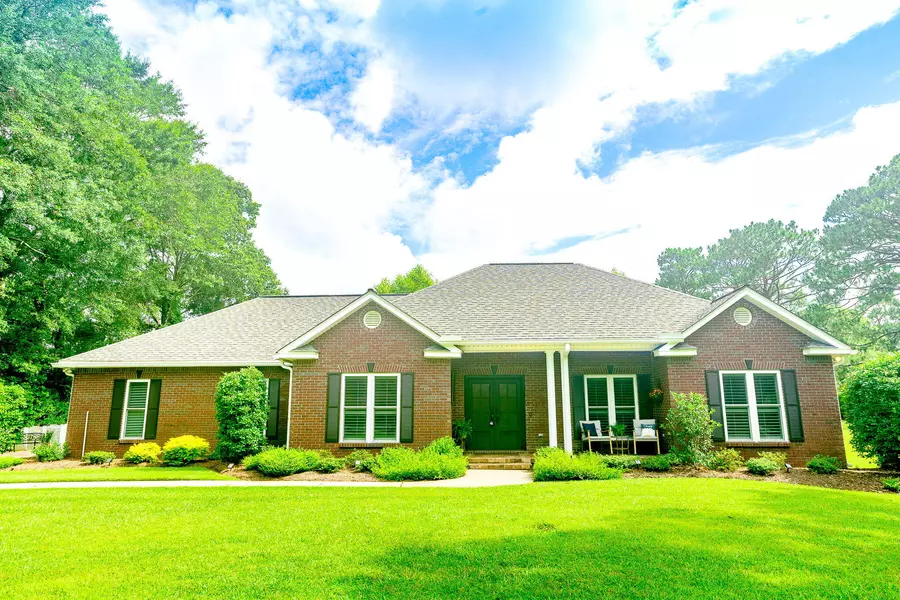 407 Maple Dr., Petal, MS 39465