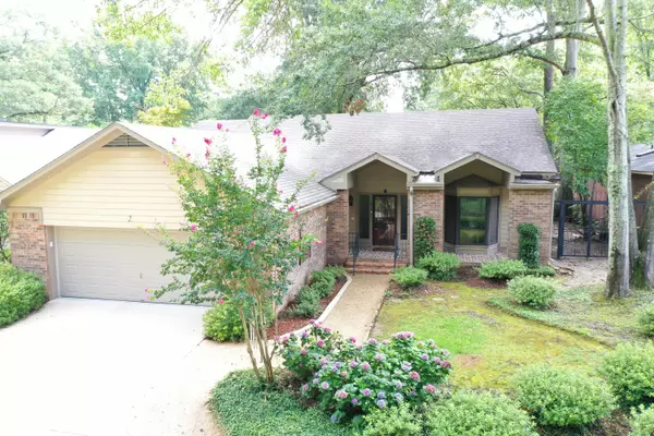 Laurel, MS 39440,2 Shamroque Dr.