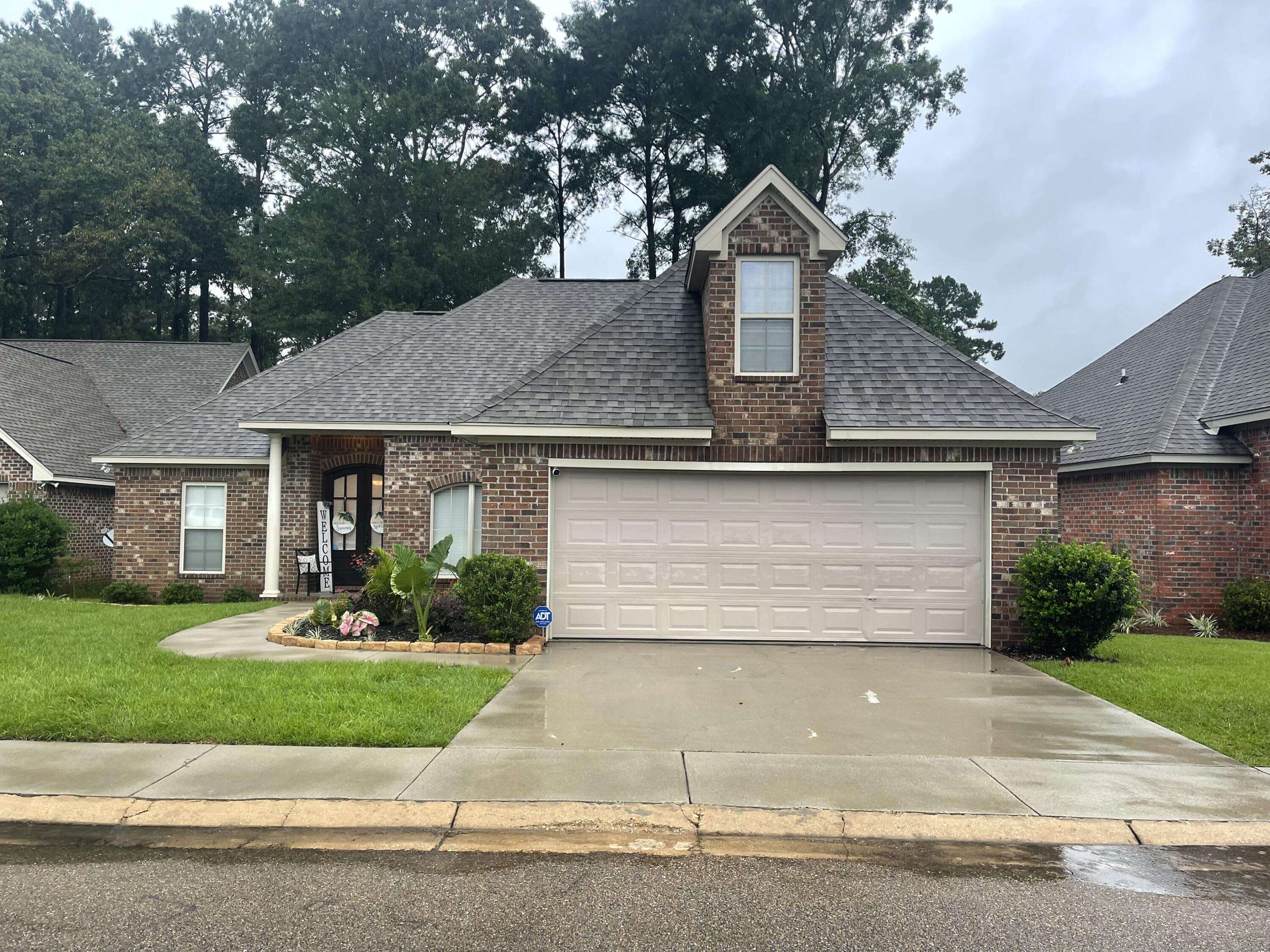 10 Lafite CV, Hattiesburg, MS 39402