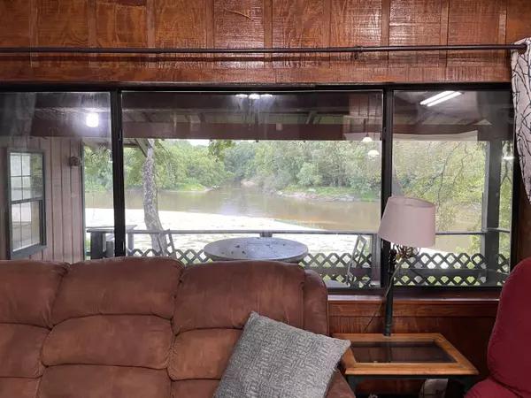 New Augusta, MS 39462,140 River Lot Rd.