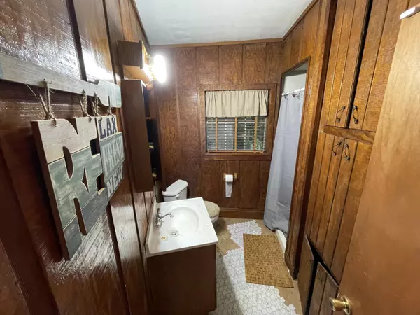 New Augusta, MS 39462,140 River Lot Rd.