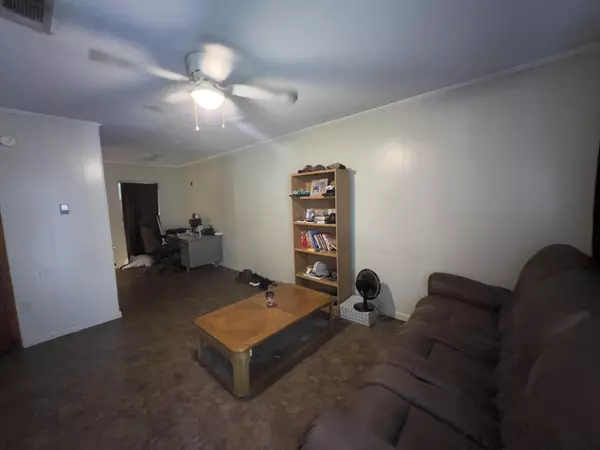 Petal, MS 39465,109 Charles St.