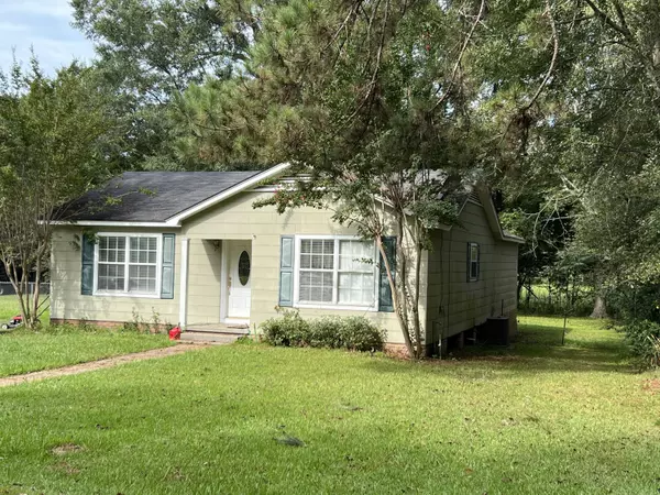 Columbia, MS 39429,911 Branton Ave.