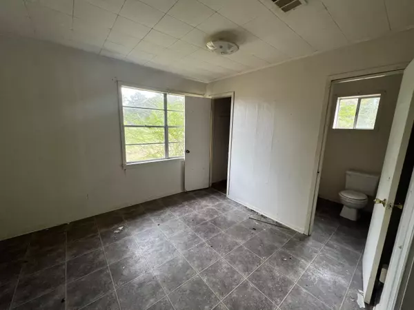 Columbia, MS 39429,229 Hutson Morris Rd.