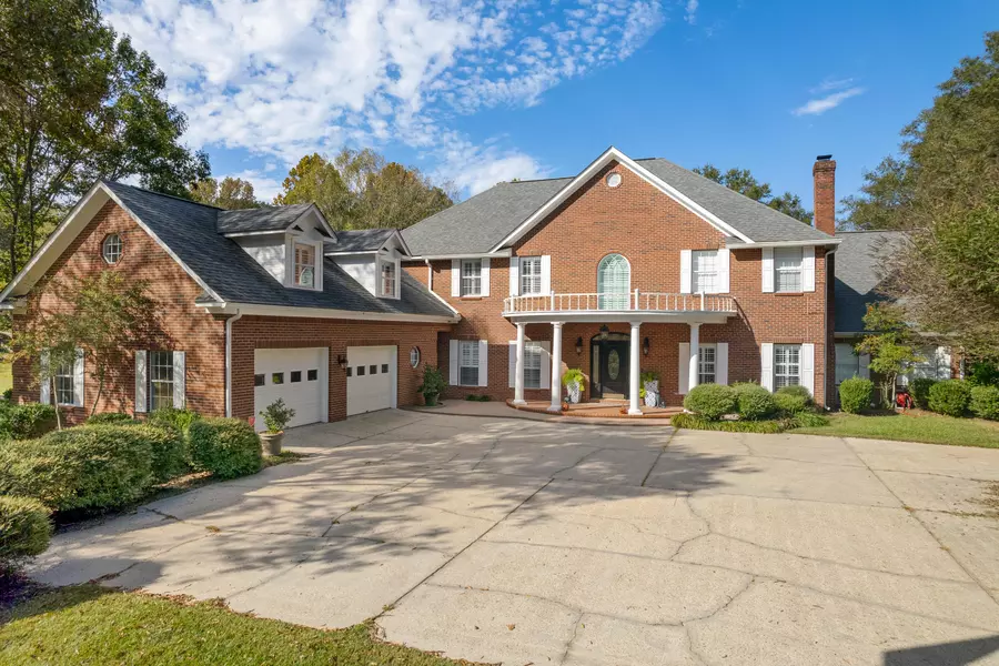 77 Theo's Rd, Laurel, MS 39443