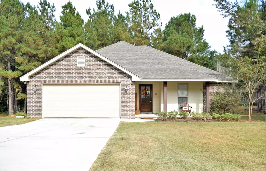 128 Hemingway Dr., Sumrall, MS 39482