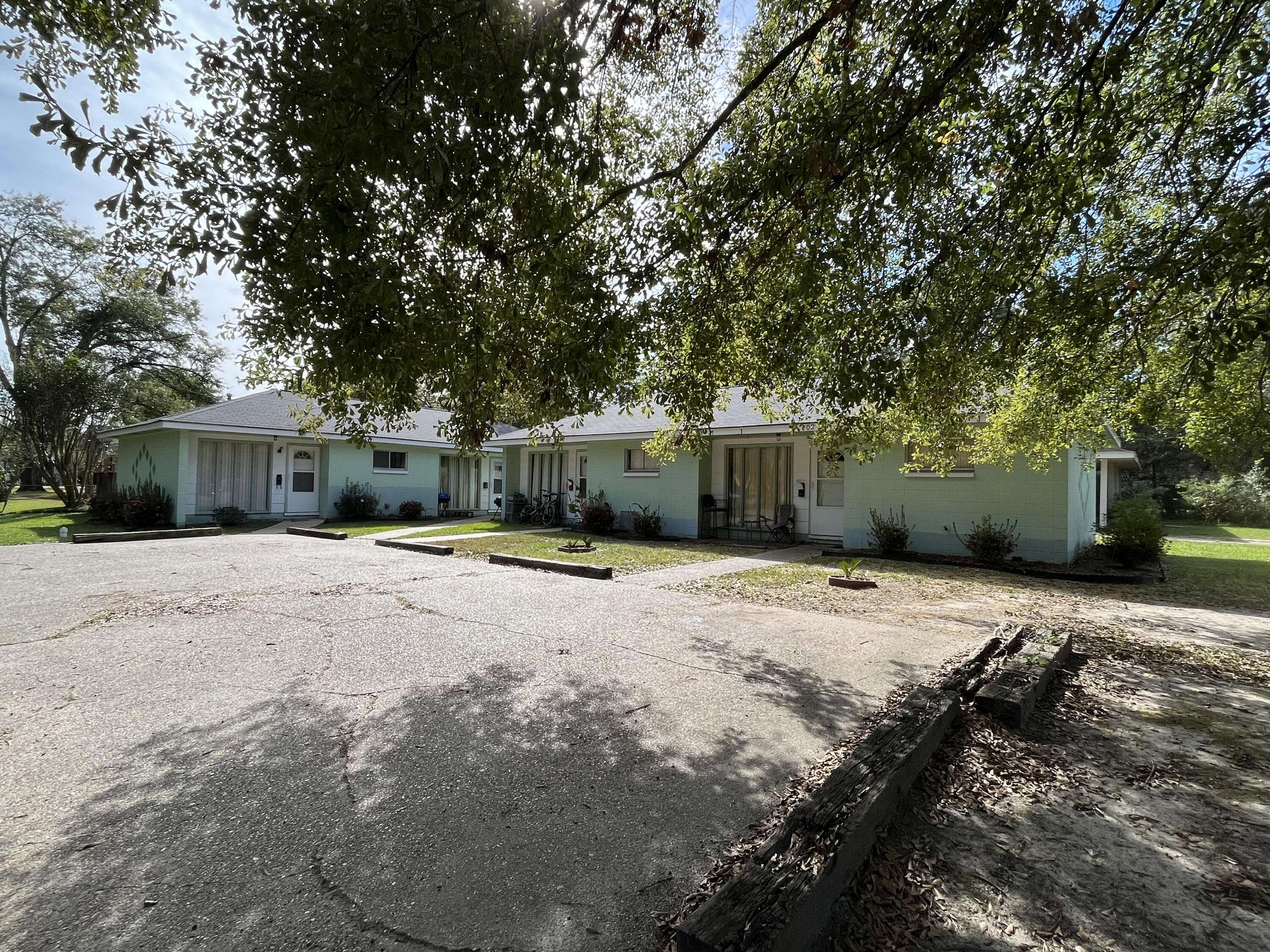 102 Herrod St., Petal, MS 39465