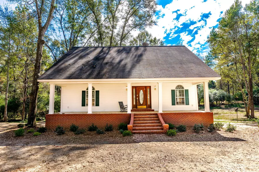 290 Delk Rd., Moselle, MS 39459