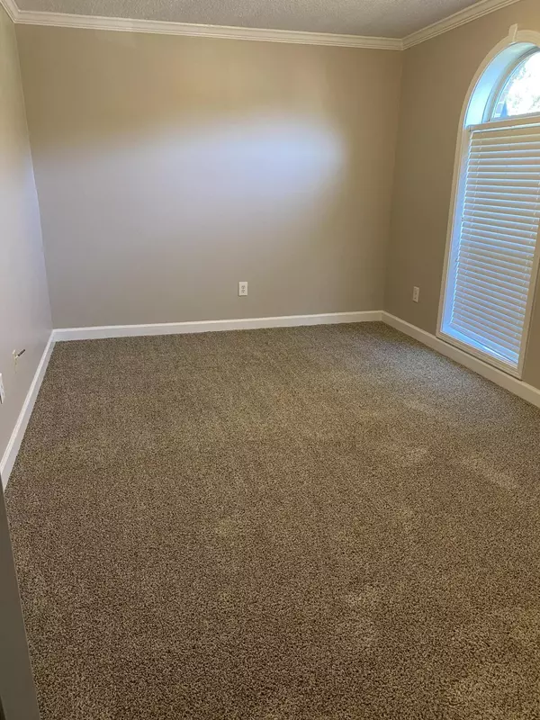 Hattiesburg, MS 39402,30 Lasalle St.