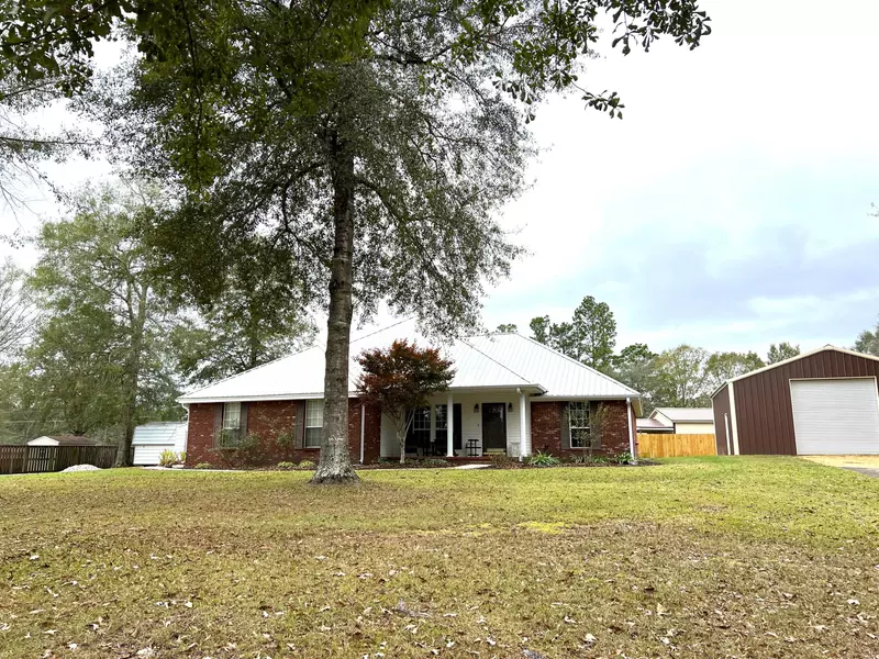 9 Lakeview Dr., Purvis, MS 39475