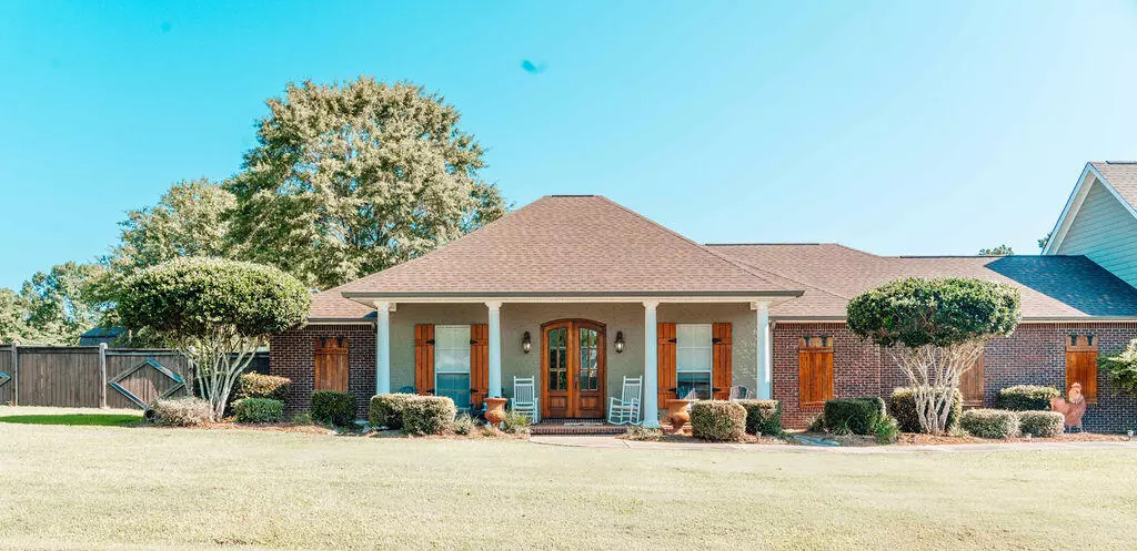 4 Bentwood Ln., Laurel, MS 39443