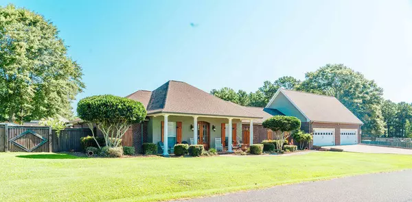 Laurel, MS 39443,4 Bentwood Ln.