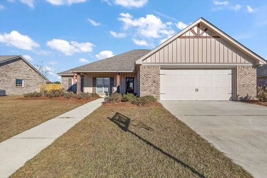 14 Castlewoods Way, Petal, MS 39465