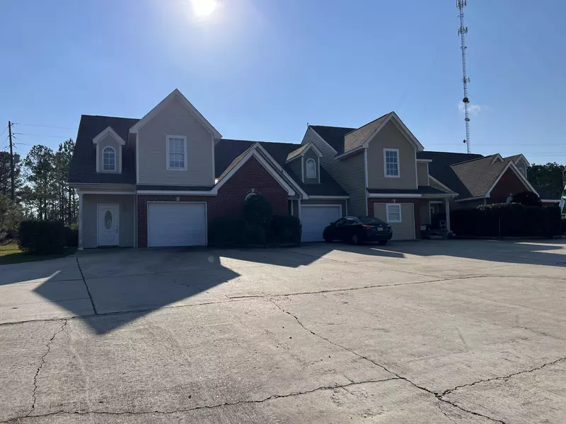 30 Pine Hill Dr., Collins, MS 39428