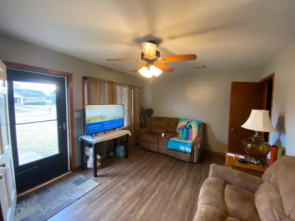 Ellisville, MS 39437,105 Harrison St.