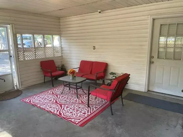 Laurel, MS 39440,1206 N 1st Ave.