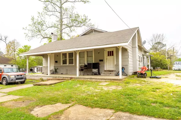 1034 N 2nd Ave., Laurel, MS 39440