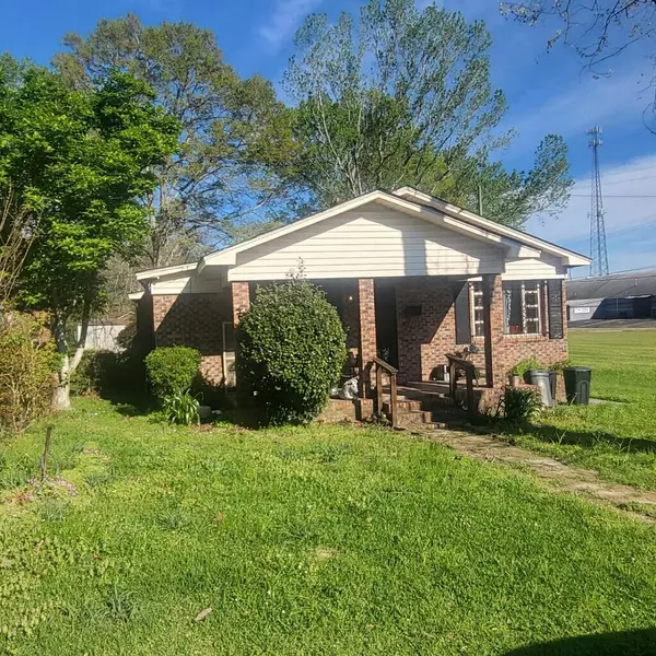 923 S 9th Ave., Laurel, MS 39440