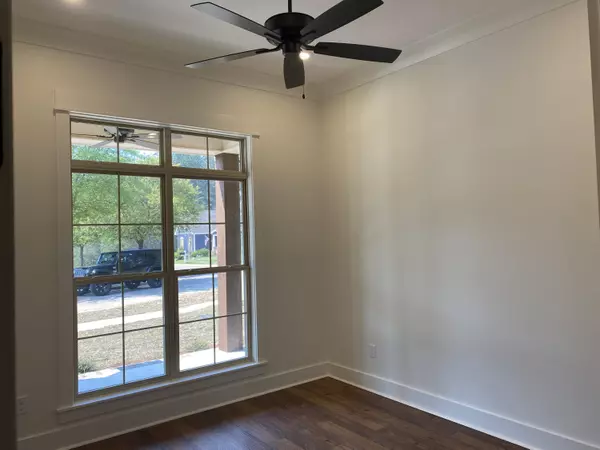 Hattiesburg, MS 39402,32 Baneberry