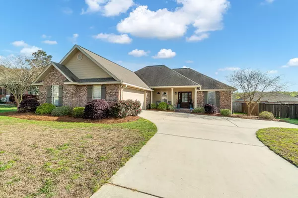 16 E Sycamore, Sumrall, MS 39482