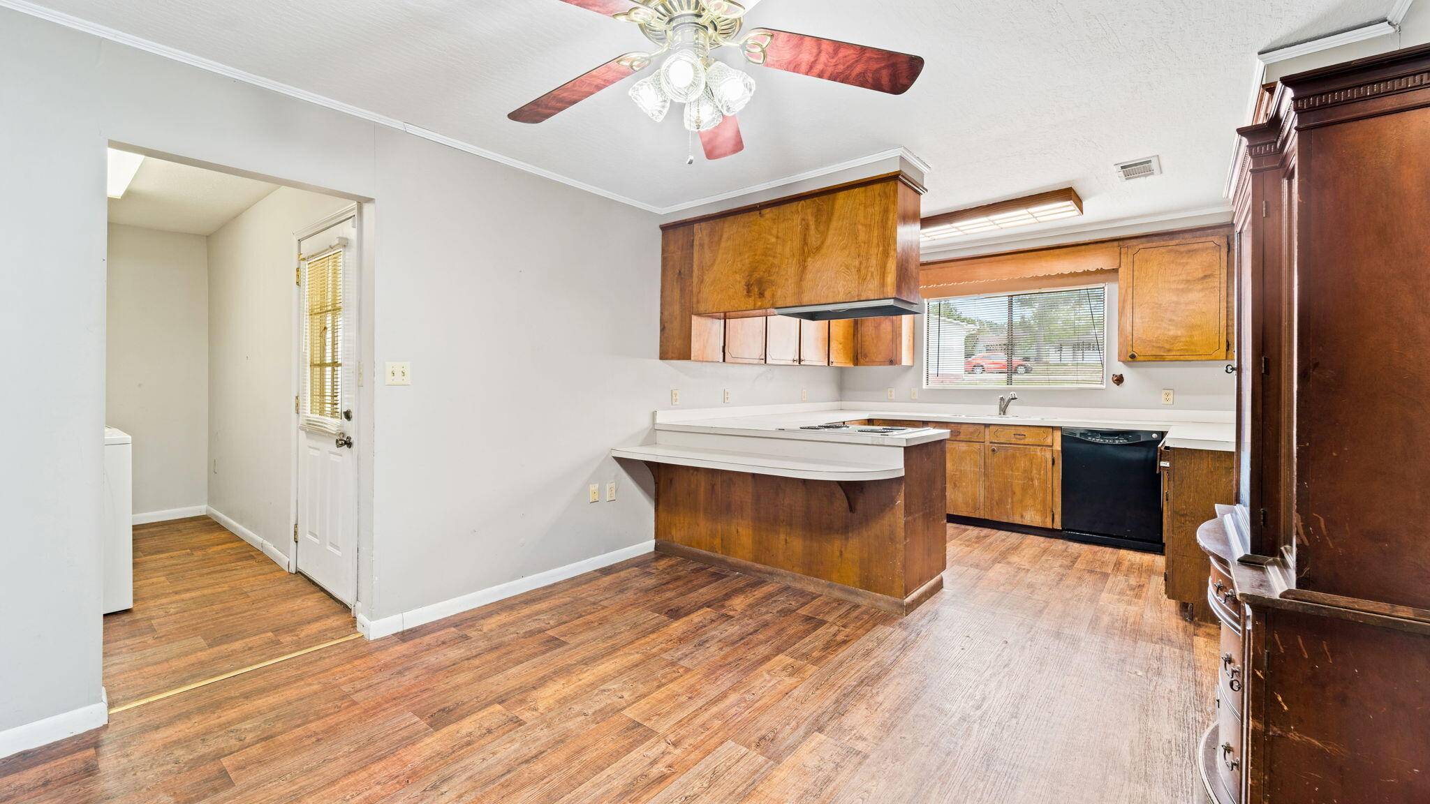 Hattiesburg, MS 39401,100 Saucier Dr.