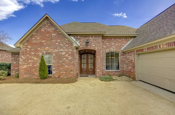 Madison, MS 39110,216 Calhoun