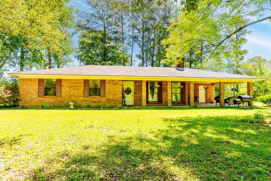 334 Salem School, Collins, MS 39428