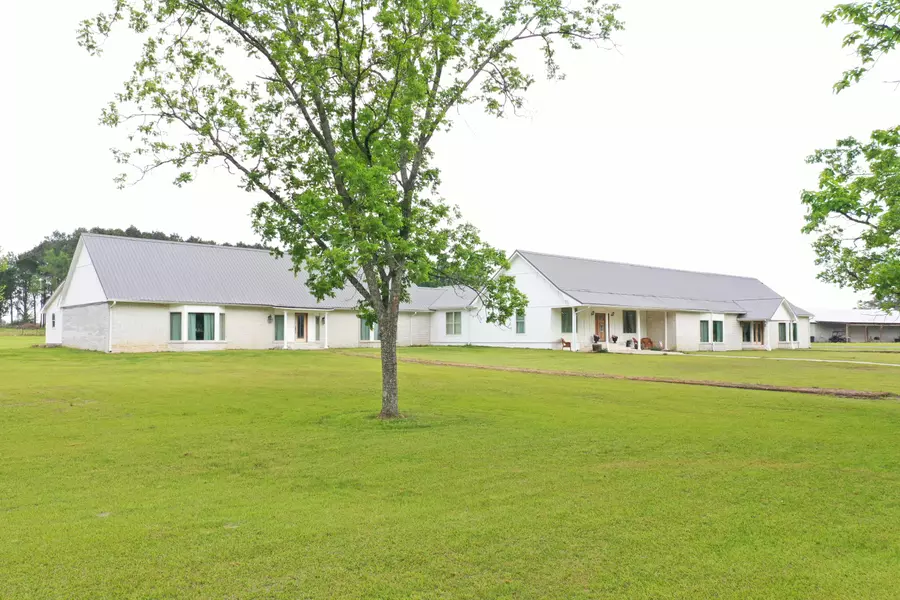 418 Myrick Strengthford, Laurel, MS 39443