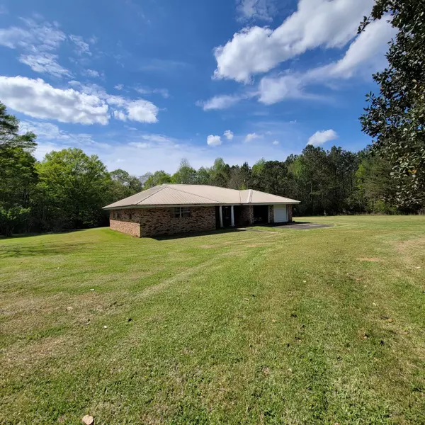 1655 NE Lake Lincoln, Brookhaven, MS 39601