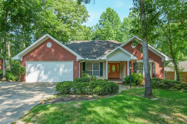 39 St. Andrews, Hattiesburg, MS 39401