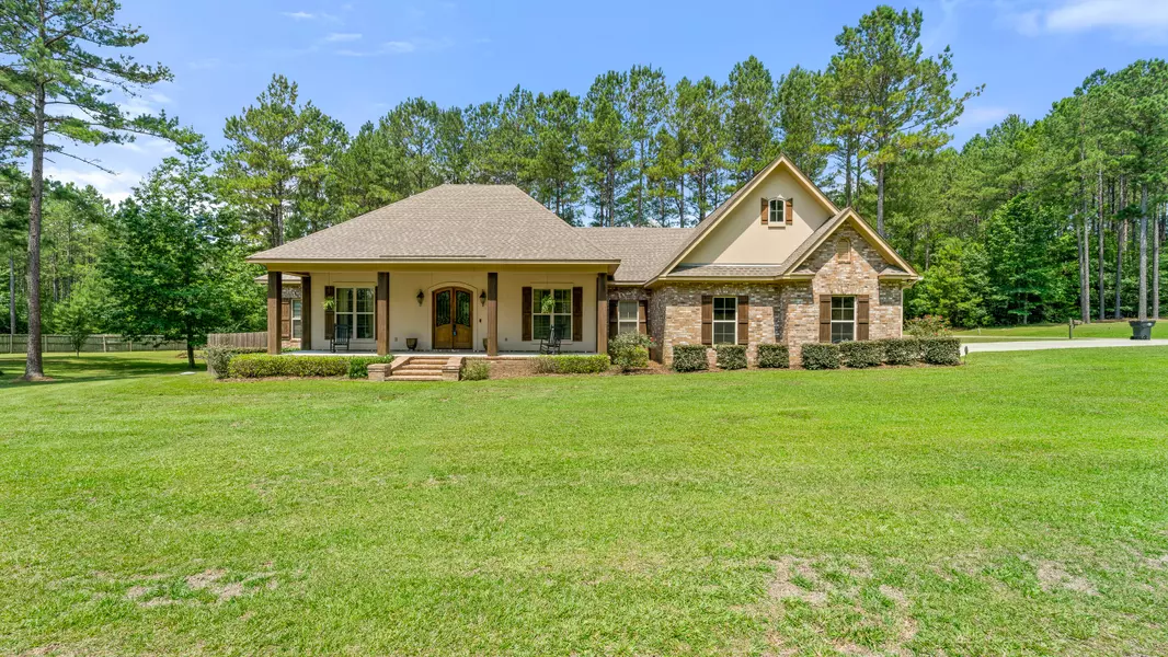 3 Magnolia Crossing, Sumrall, MS 39482