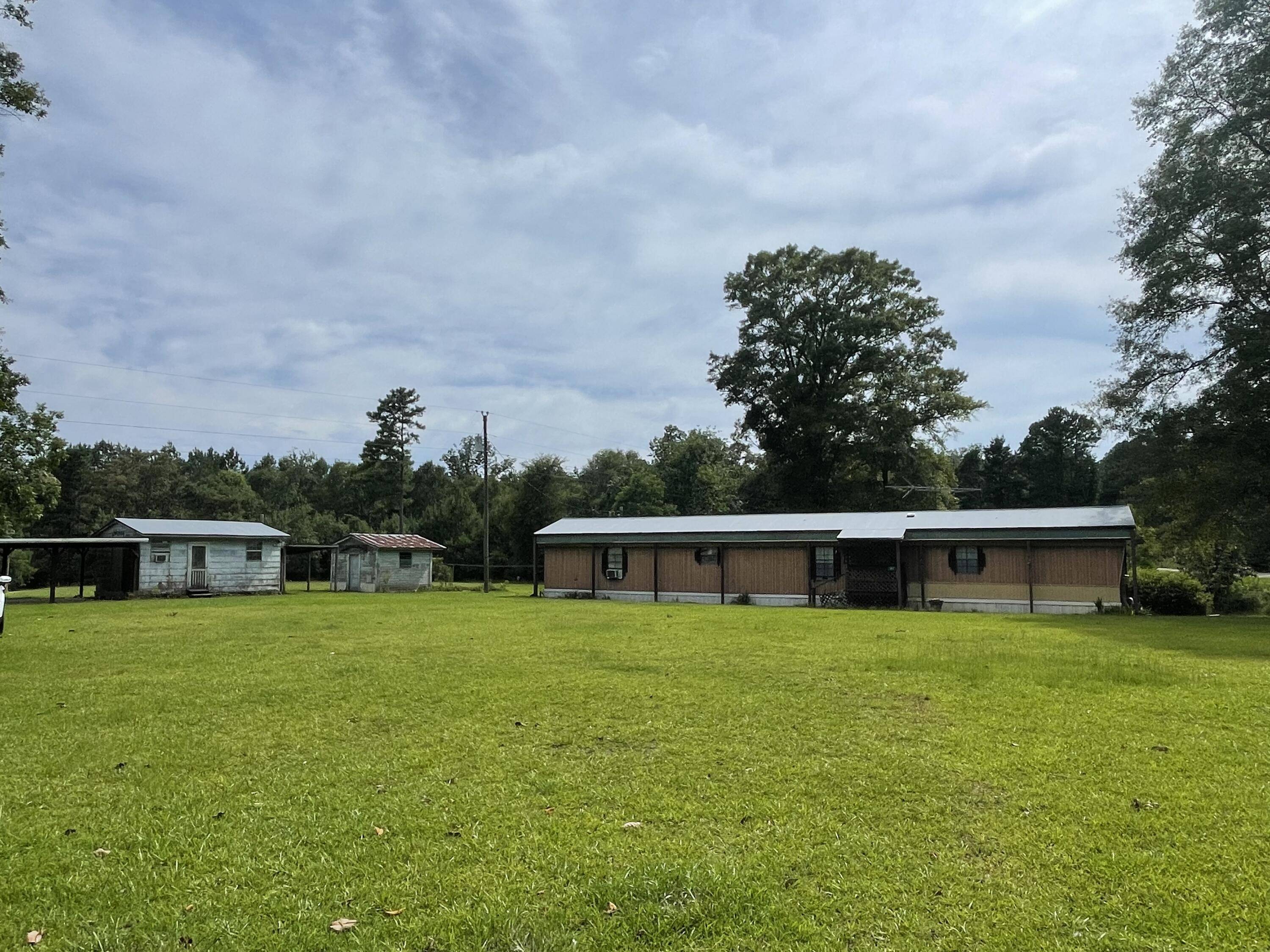 351 Rainey Rd., Moselle, MS 39459