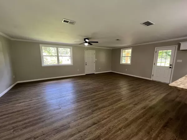 Columbia, MS 39429,181 Bunkerhill Rd.