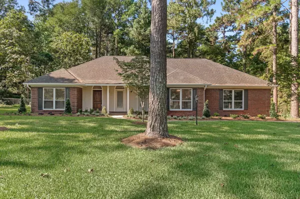 105 Hickory Cir., Petal, MS 39465