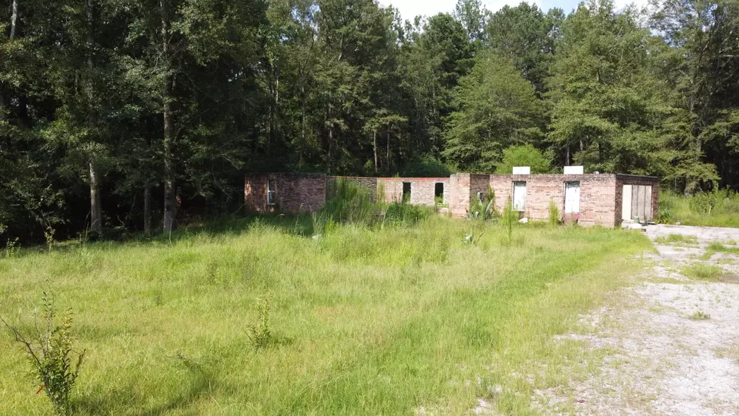 412 Pecan Grove, Ellisville, MS 39437