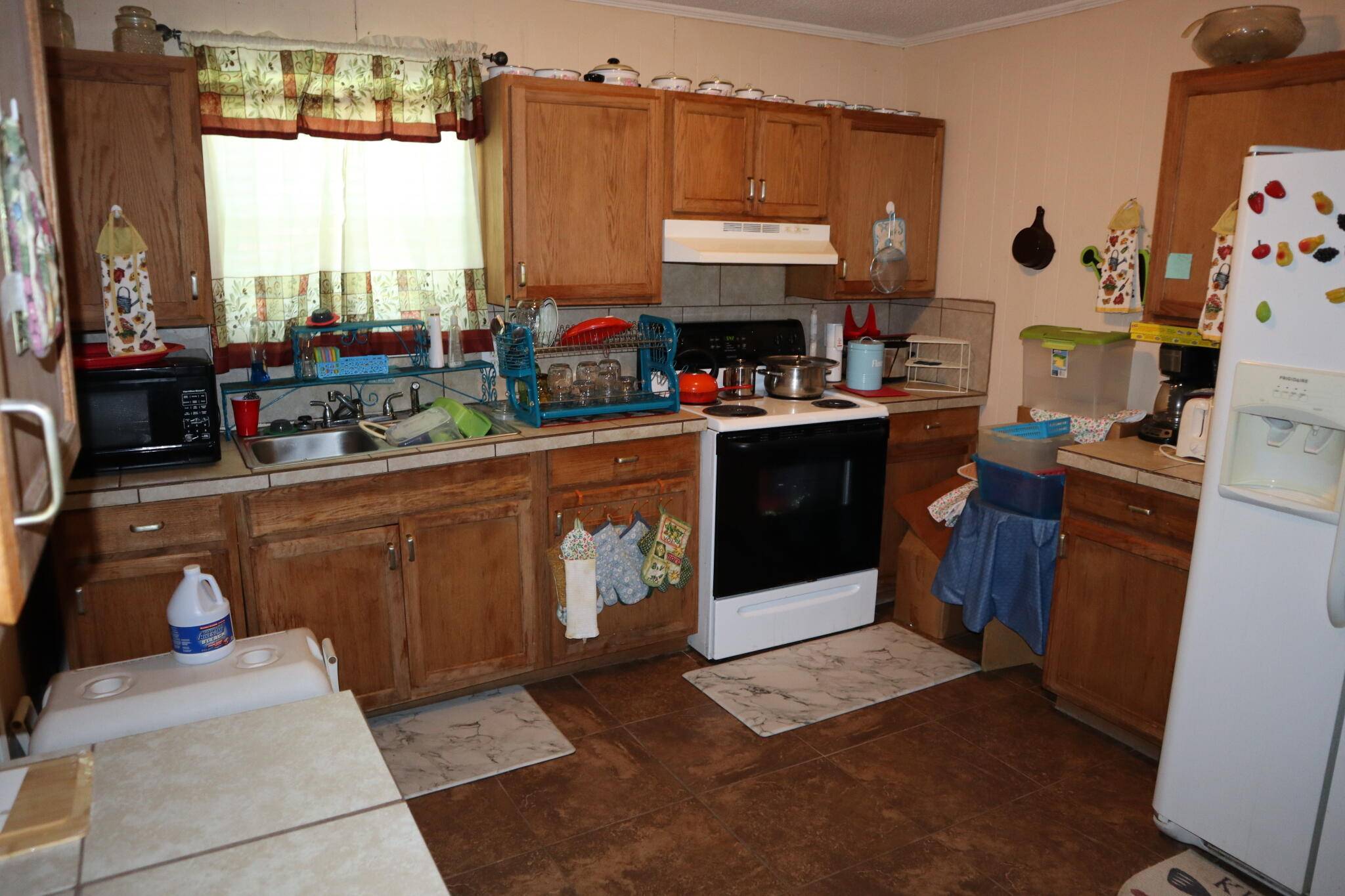 Bassfield, MS 39421,31 Bruce St.