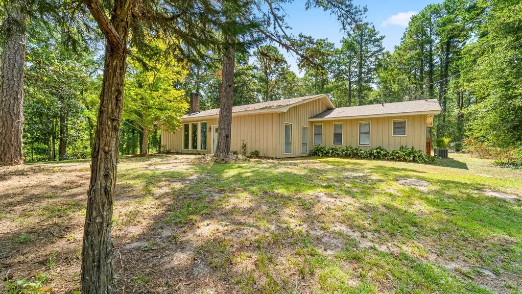 42 Rogers Lane, Foxworth, MS 39483
