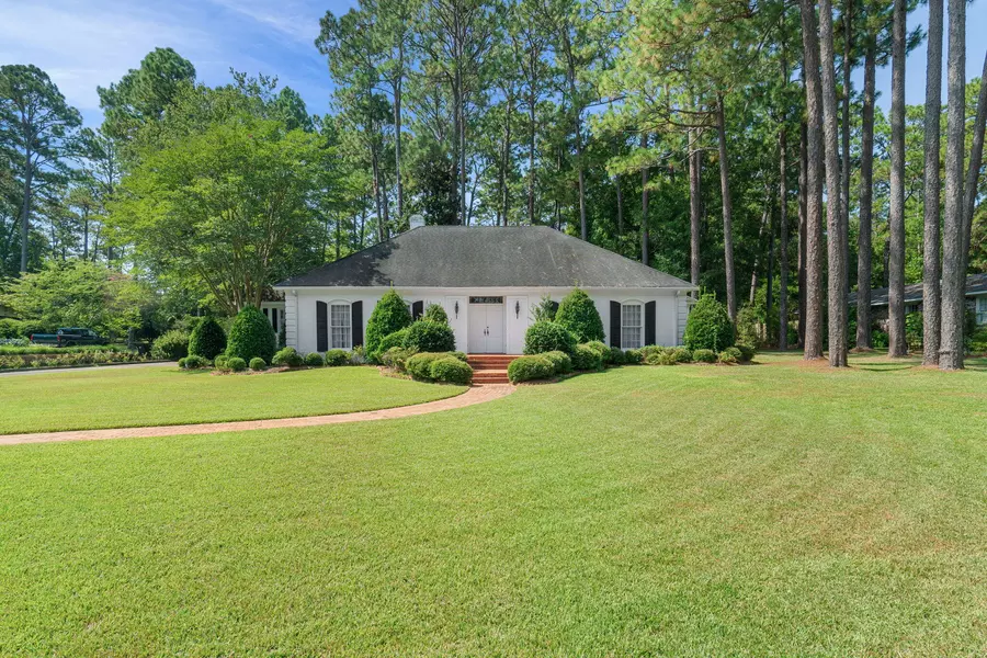 2500 Mimosa Lane, Hattiesburg, MS 39402