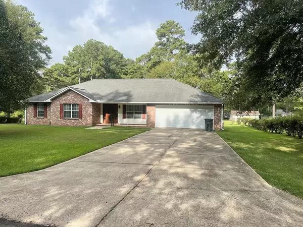 405 Dobson St., Ellisville, MS 39437