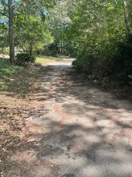 20 Summer Pl, Hattiesburg, MS 39402