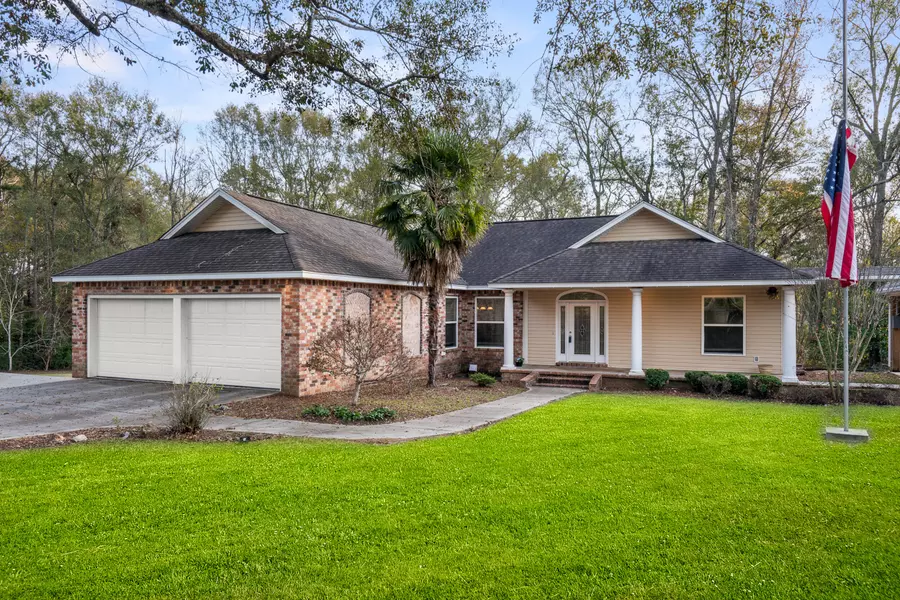 523 Hickory St., Ellisville, MS 39437