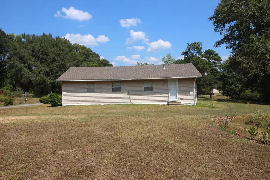 70 Longview Drive, Ellisville, MS 39437