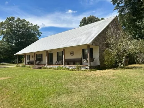 Ellisville, MS 39437,127 Country Circle