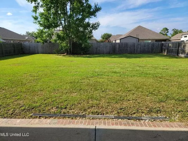 Gulfport, MS 39503,14232 Chartres Dr.