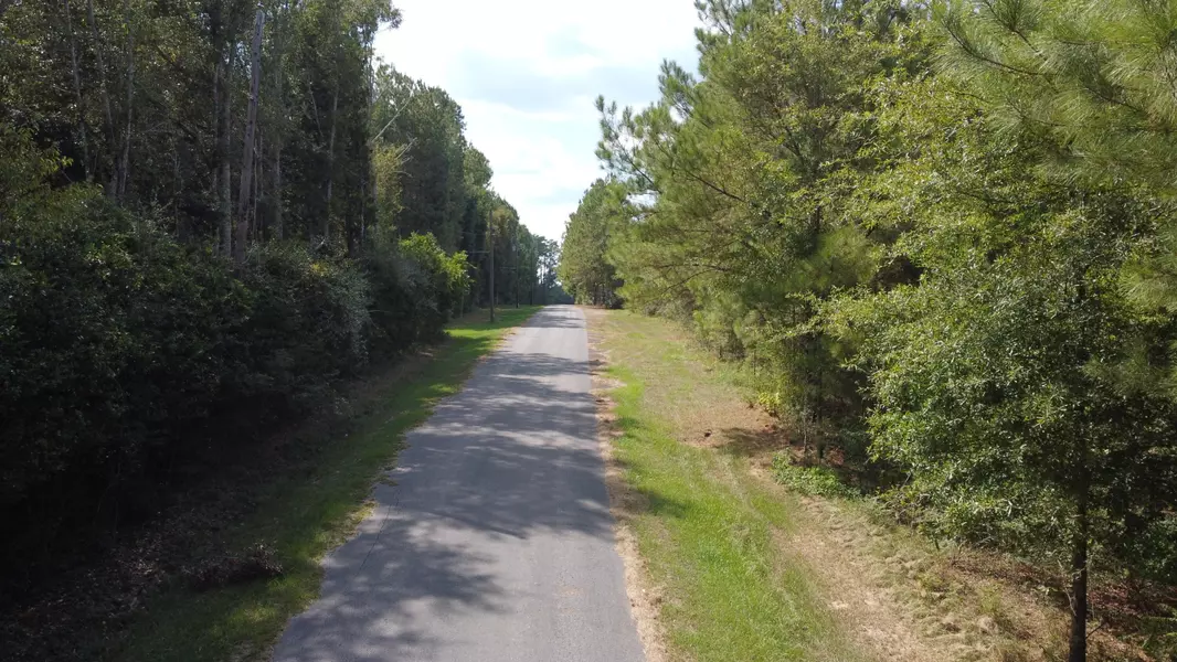 15 Lyon Drive, Laurel, MS 39440