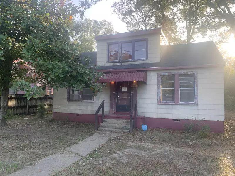 971 S 16th Ave., Laurel, MS 39440