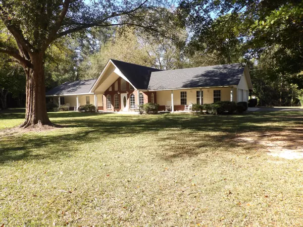 Laurel, MS 39443,4184 Sharon Rd.